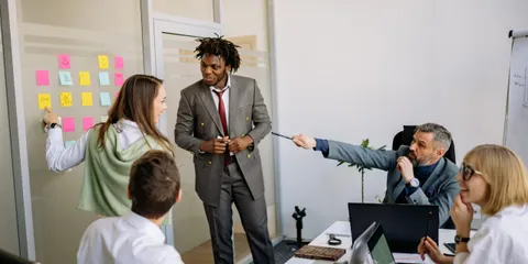 Opbygning af agile, højt præsterende teams: En omfattende guide